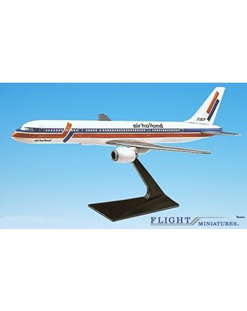 Air Holland Boeing (88-02) 757-200 Airplane Miniature Model Snap Fit Kit 1:200 Part# ABO-75720H-001